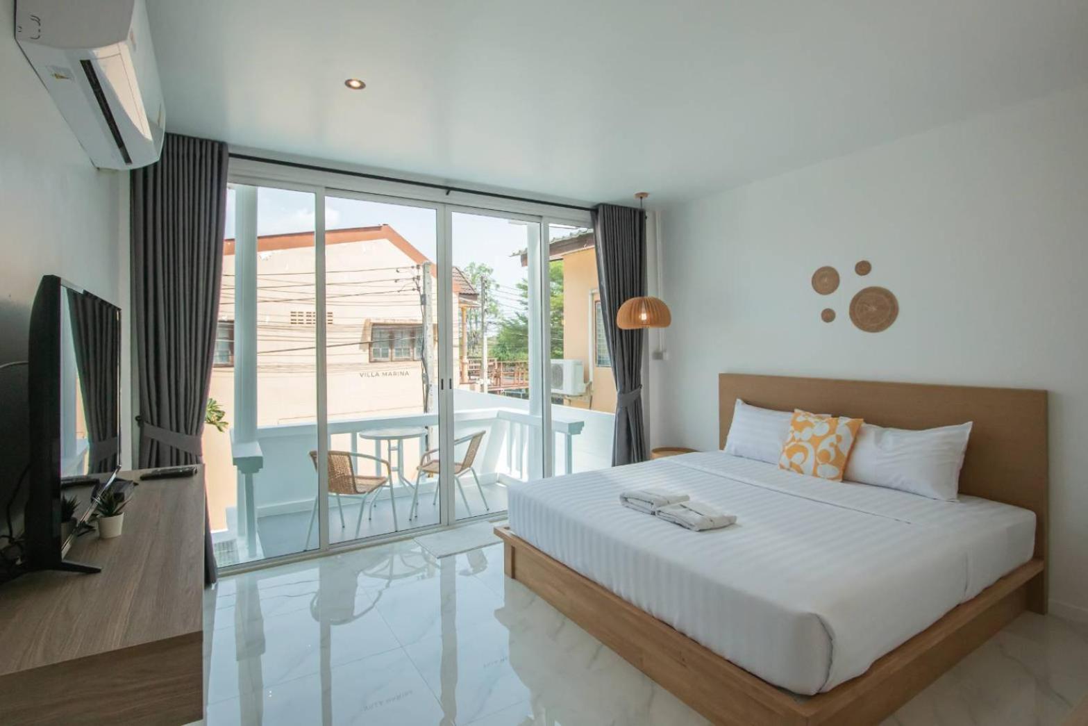 Sun Marina Cha-Am Hotel Exterior photo